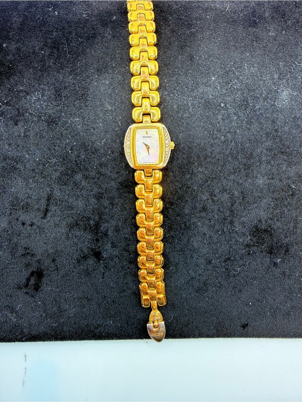 Vintage Seiko 4N00-6809 MOP Diamond Gold Tone Ladies Quartz Watch 6.5”